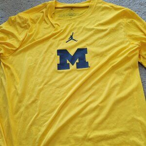 New Michigan Wolverines maize/yellow Jordan Dri-Fit long-sleeve size XL T-shirt